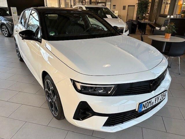 Neu Opel Astra 131 PS (96 kW) 2025 Weiß Limousine