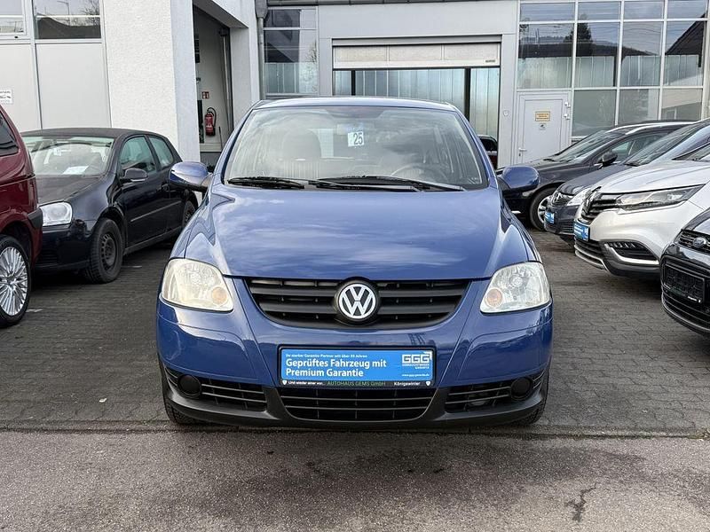 Gebraucht VW Fox Basis 54 PS (39 kW) 2005 Indienblau Kleinwagen
