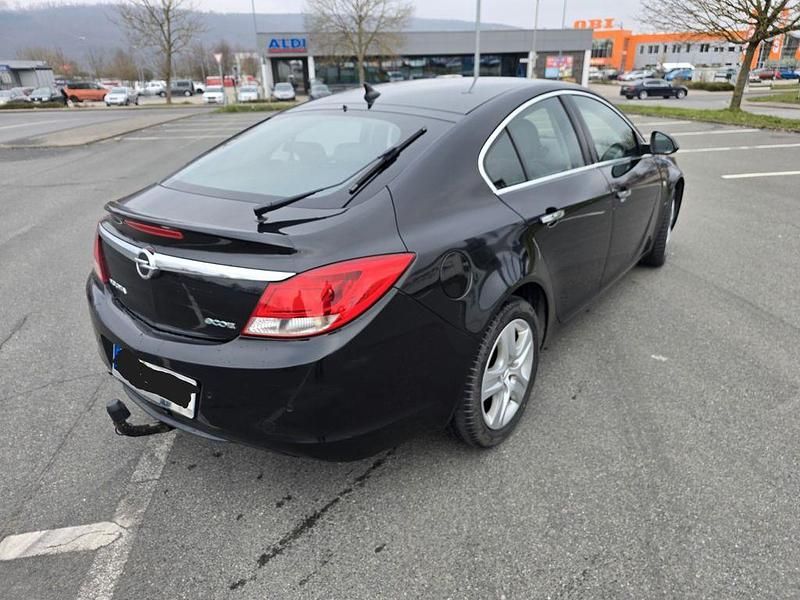 Gebraucht Opel Insignia Cosmo 160 PS (117 kW) 2010 Schwarz Limousine