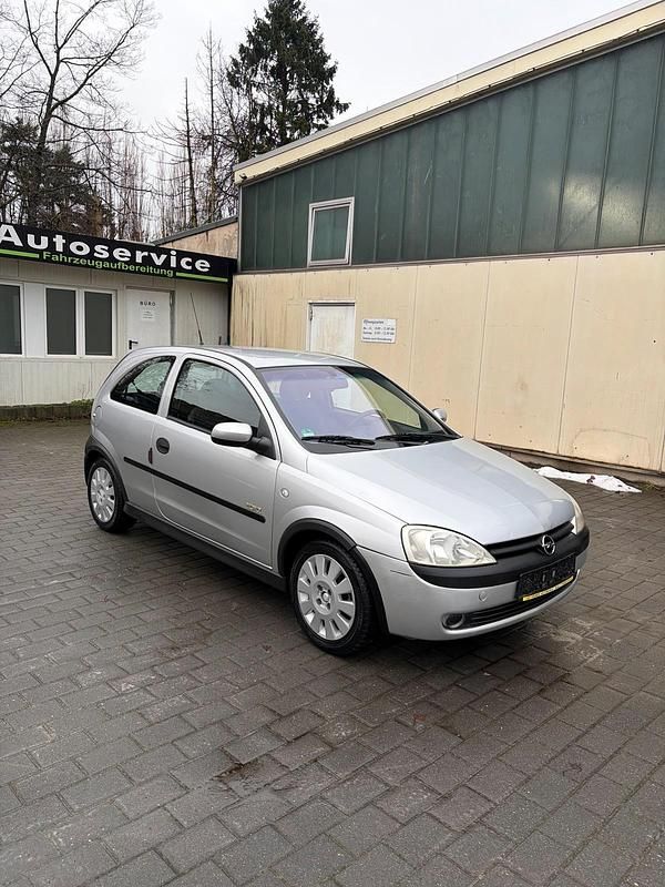 Gebraucht Opel Corsa 75 PS (55 kW) 2001 Silber Kleinwagen