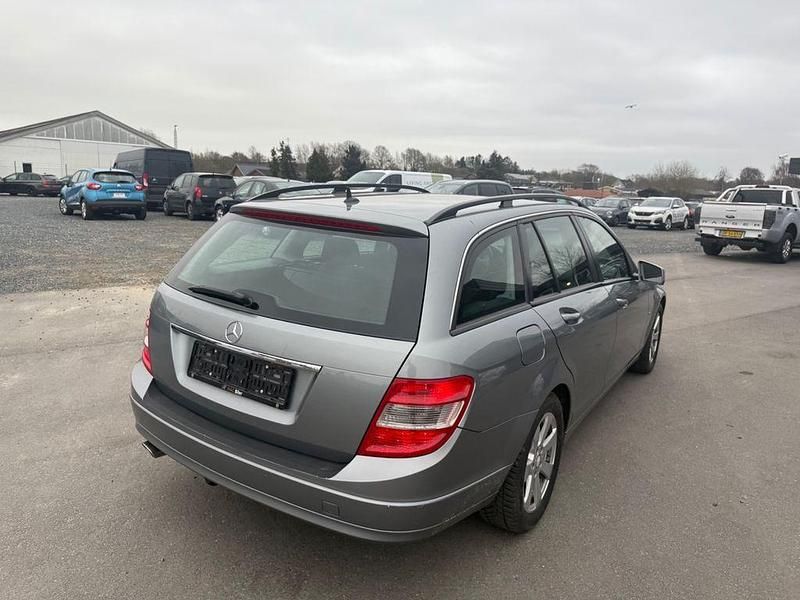 Gebraucht Mercedes C250 204 PS (150 kW) 2010 Silber Kombi