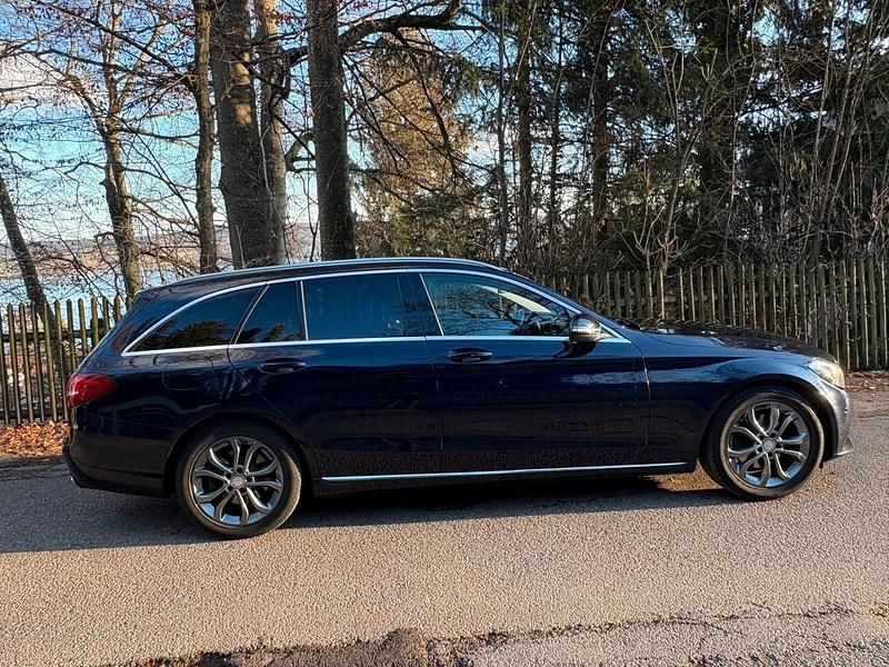 Blau Gebraucht 2015 Mercedes C220 Avantgarde Kombi | 13.000 € (Guter Preis) - Bild 1/4