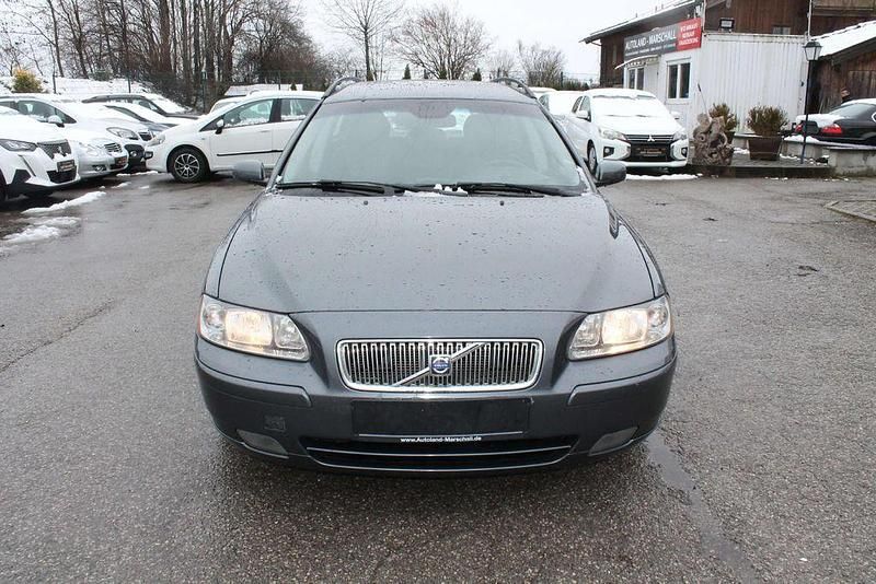 Gebraucht Volvo V70 185 PS (136 kW) 2006 Titanium grey pearl / metallic Kombi
