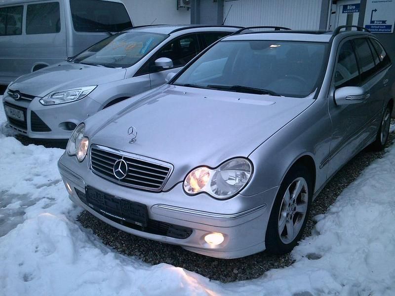 Gebraucht Mercedes C180 Elegance 143 PS (105 kW) 2005 Silber Limousine