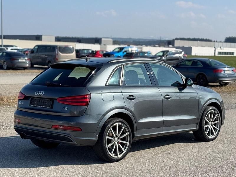 Gebraucht Audi Q3 S-line plus 177 PS (130 kW) 2015 Grau SUV