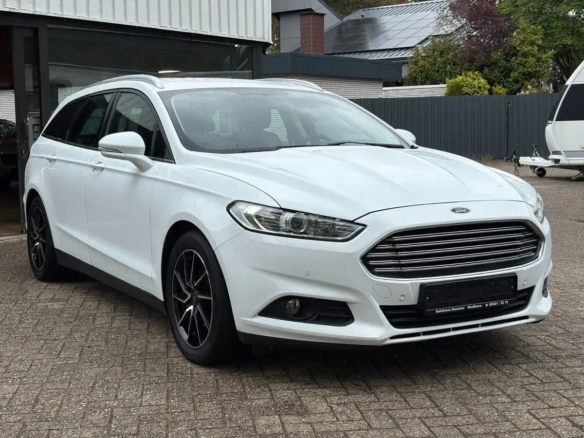 Gebraucht Ford Mondeo Business Edition 150 PS (110 kW) 2018 Weiß Kombi