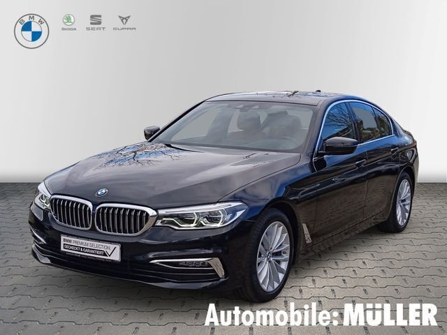 Black sapphire metallic Gebraucht 2018 BMW 520 Luxury Line Limousine | 29.850 € (Etwas zu teuer) - Bild 1/4