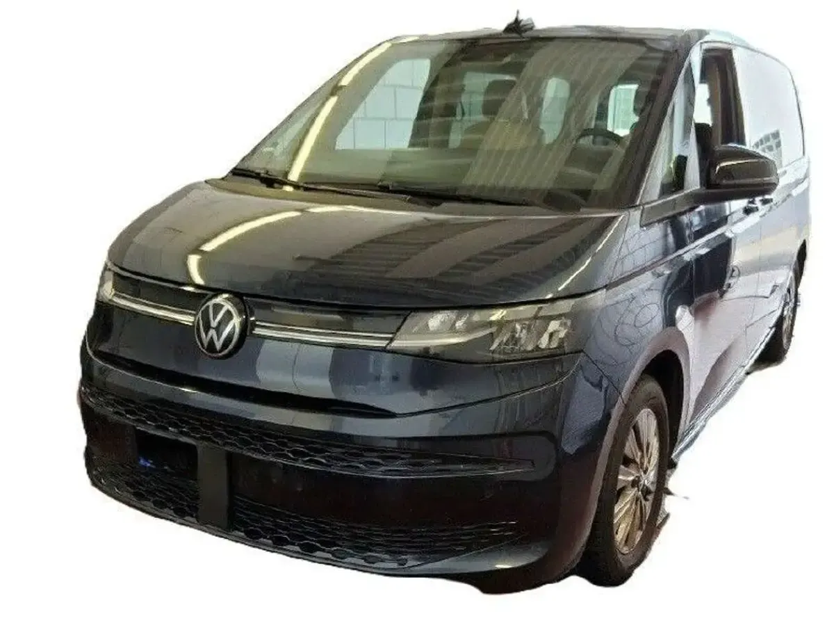Gebraucht VW Multivan Life 150 PS (110 kW) 2023 Blau Van / Kleinbus