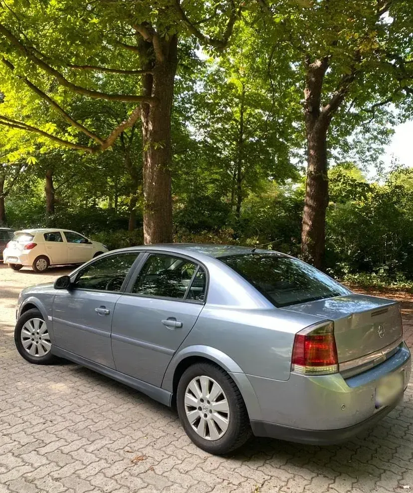 Gebraucht Opel Vectra 122 PS (89 kW) 2005 Grau Limousine