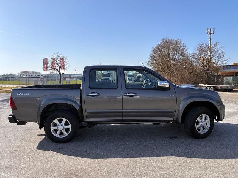 Gebraucht Isuzu D-Max 163 PS (119 kW) 2010 Grau Pickup