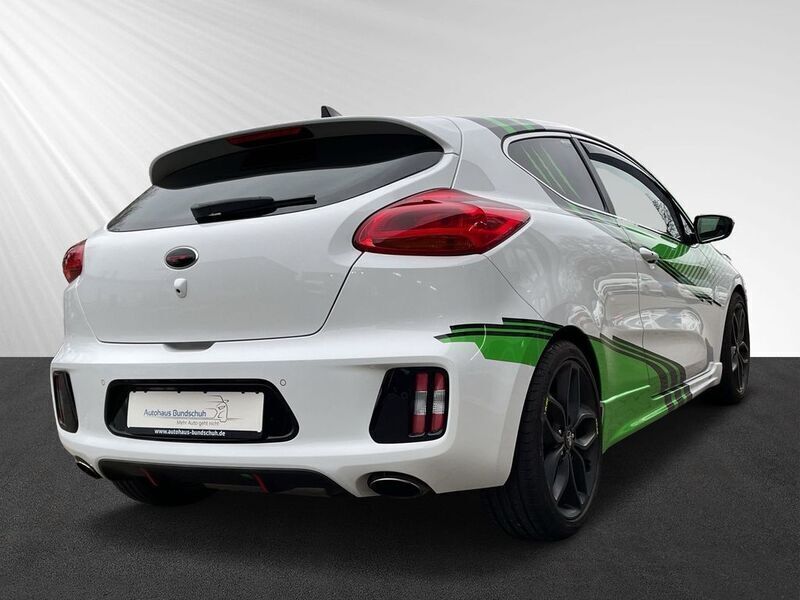 Gebraucht Kia ProCeed GT-Track 204 PS (150 kW) 2018 Weiß Kleinwagen