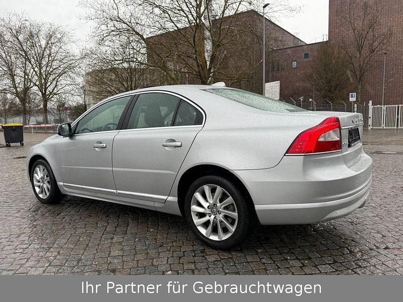Gebraucht Volvo S80 Summum 179 PS (131 kW) 2013 Silber Limousine