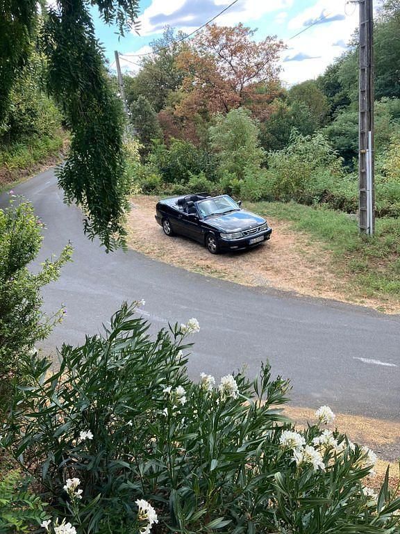 Schwarz Gebraucht 2002 Saab 9-3 Cabriolet Cabrio | 2.000 € - Bild 1/4