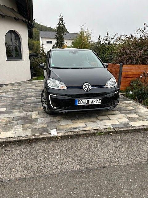 Schwarz Gebraucht 2022 VW e-up! Style Kleinwagen | 14.650 € (Guter Preis) - Bild 1/4