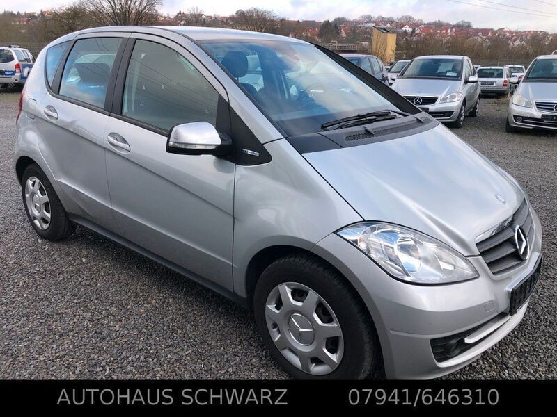 Gebraucht Mercedes A160 Classic 95 PS (69 kW) 2009 Silber Limousine
