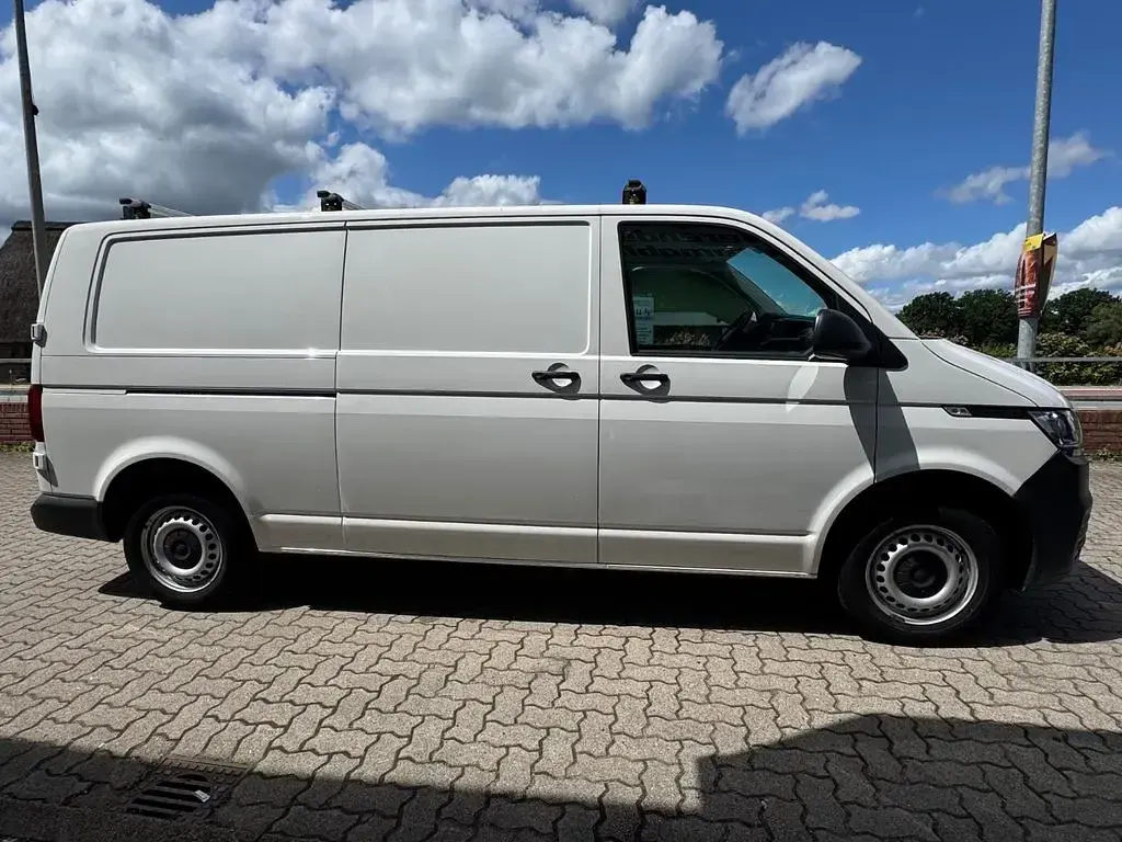 Gebraucht VW Transporter 150 PS (110 kW) 2020 Weiß Van