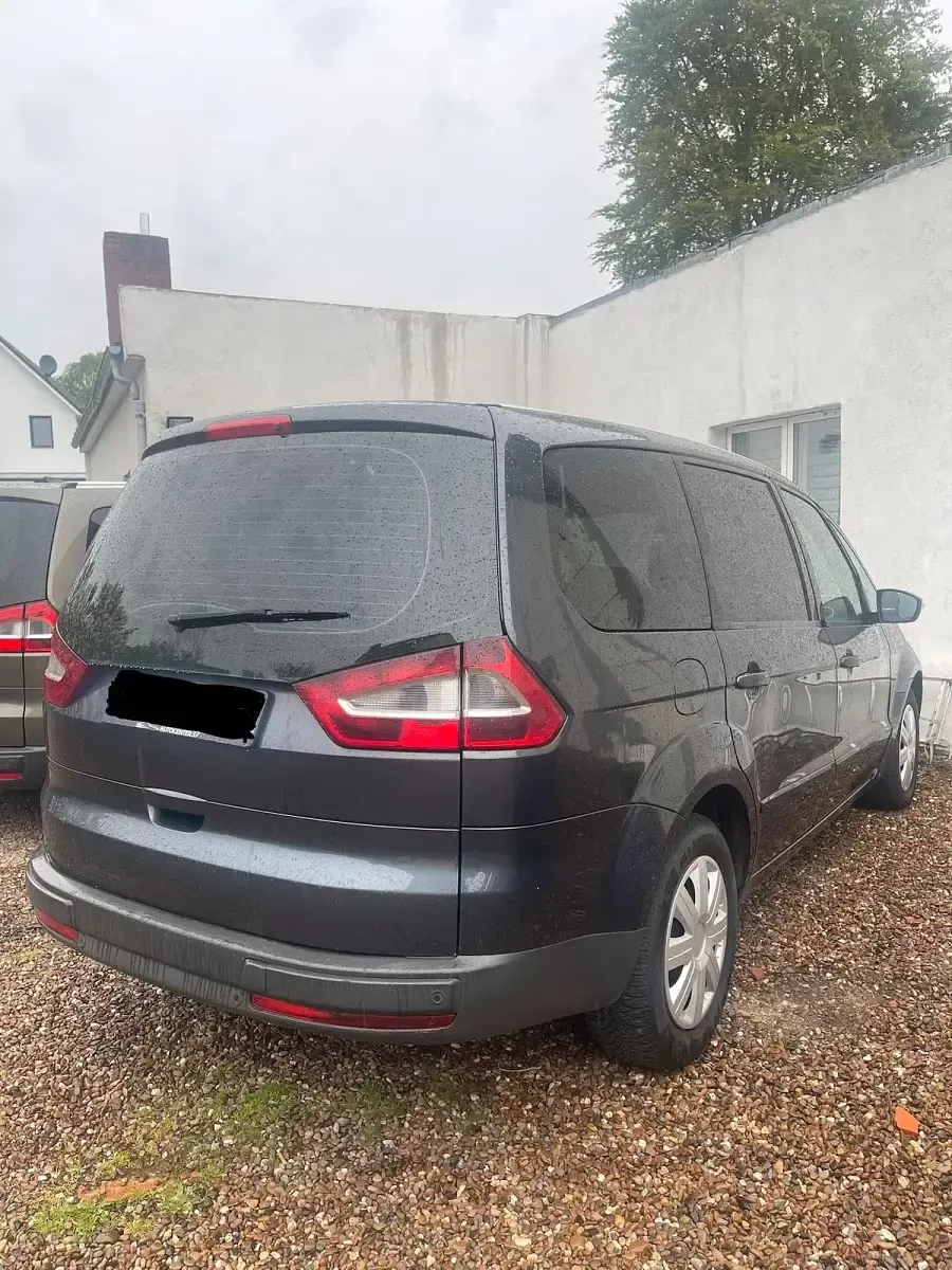 Używany Ford Galaxy 140 KM (102 kW) 2008 Minivan