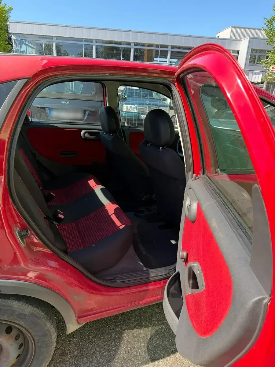Gebraucht Opel Corsa 60 PS (44 kW) 2004 Rot Kleinwagen