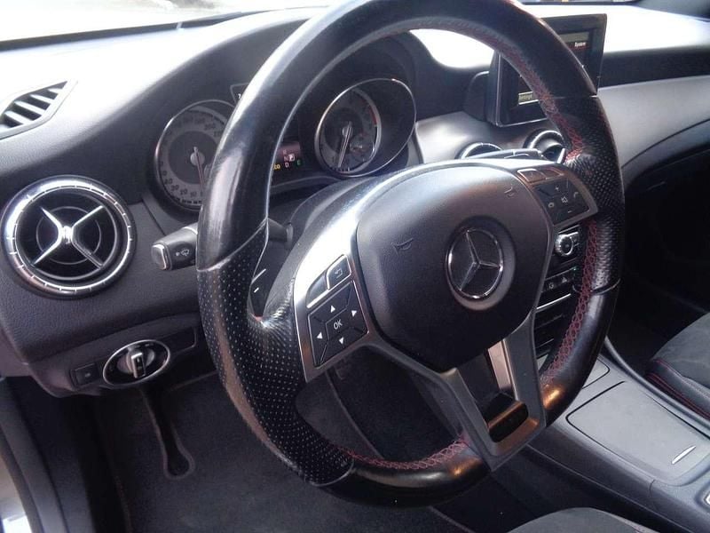 Gebraucht Mercedes CLA180 AMG line 122 PS (89 kW) 2014 Grau Limousine