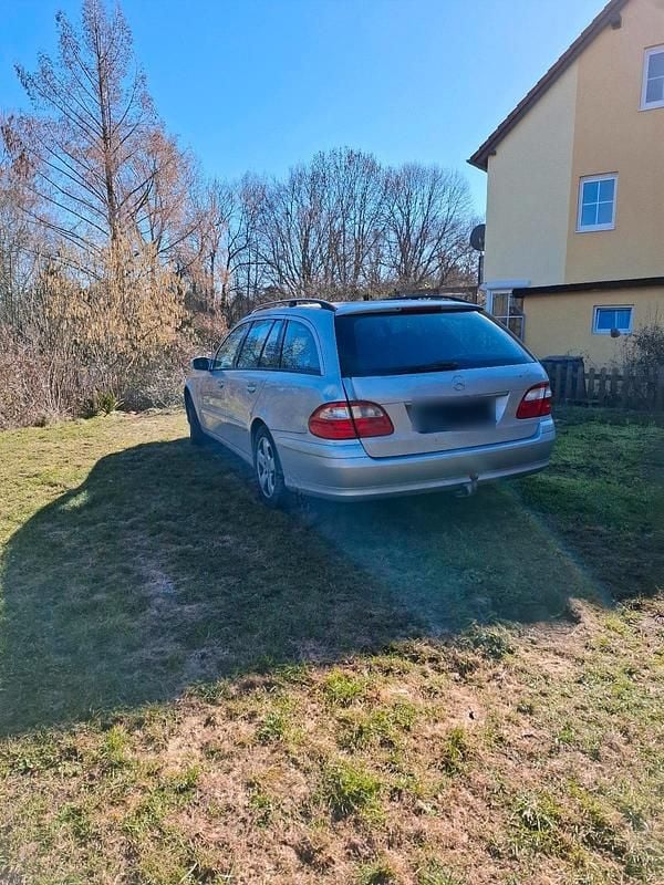 Gebraucht Mercedes E200 163 PS (119 kW) 2004 Silber Kombi