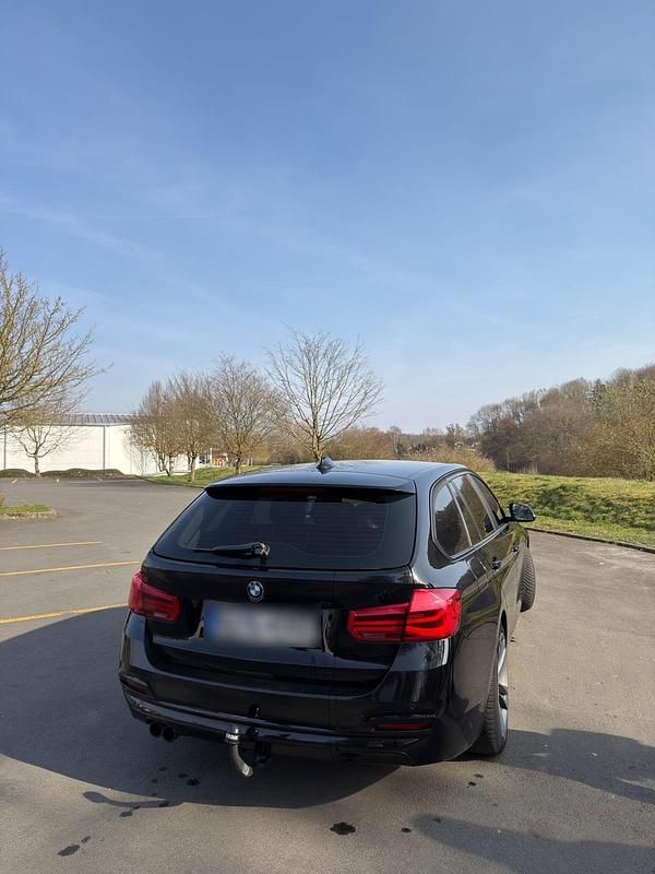 Gebraucht BMW 320 220 PS (161 kW) 2015 Schwarz Kombi
