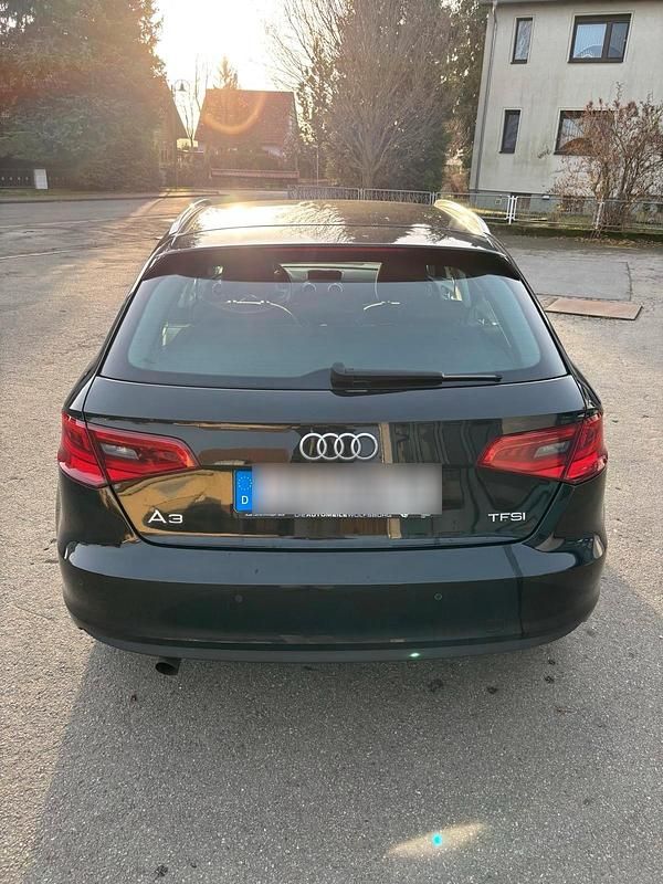 Gebraucht Audi A3 110 PS (80 kW) 2015 Schwarz Limousine