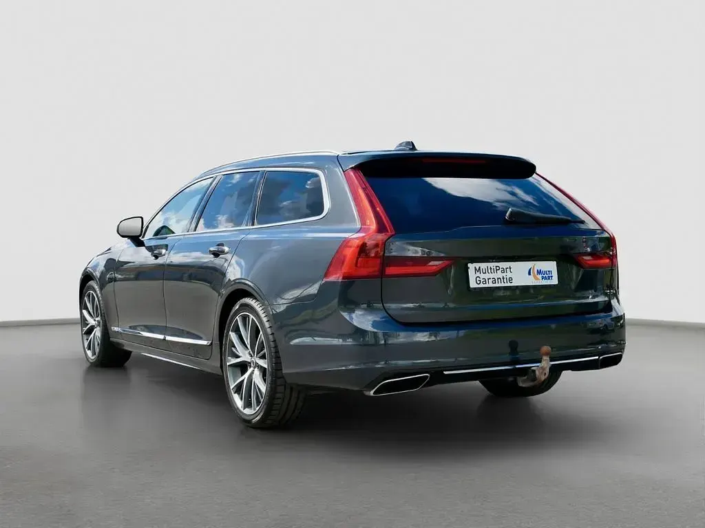 Gebraucht Volvo V90 Inscription 235 PS (172 kW) 2018 Grau Kombi
