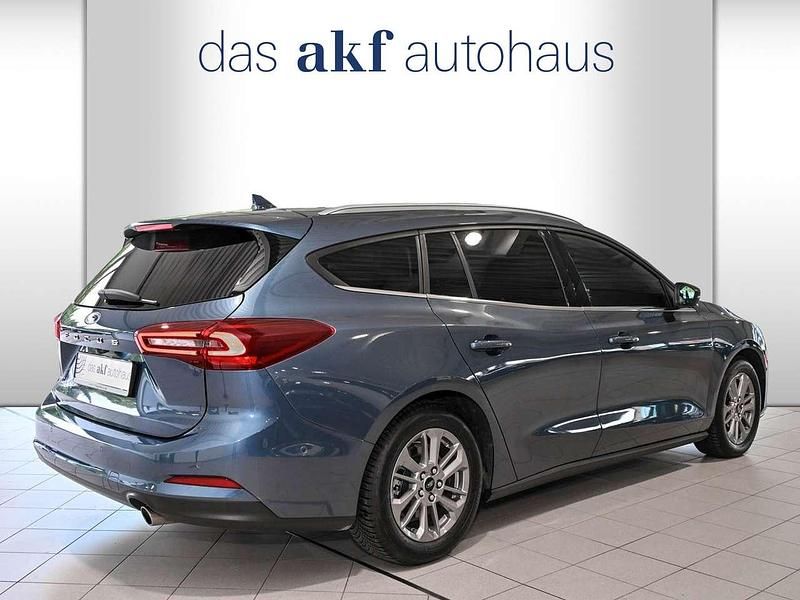 Gebraucht Ford Focus Titanium 116 PS (85 kW) 2024 Chromablau metallic Kombi