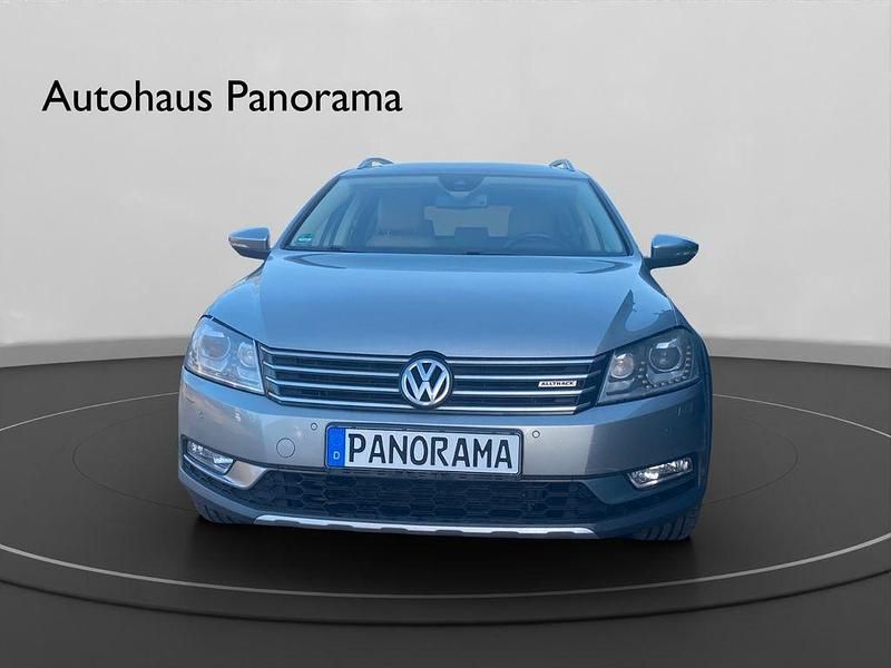 Gebraucht VW Passat Alltrack Basis 211 PS (155 kW) 2014 Silber Kombi