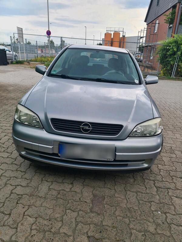 Silber Gebraucht 2002 Opel Astra Limousine | 950 € (Superpreis) - Bild 1/4
