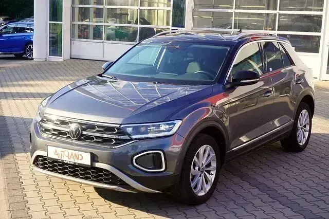 Gebraucht VW T-Roc Style 110 PS (80 kW) 2023 Grau SUV