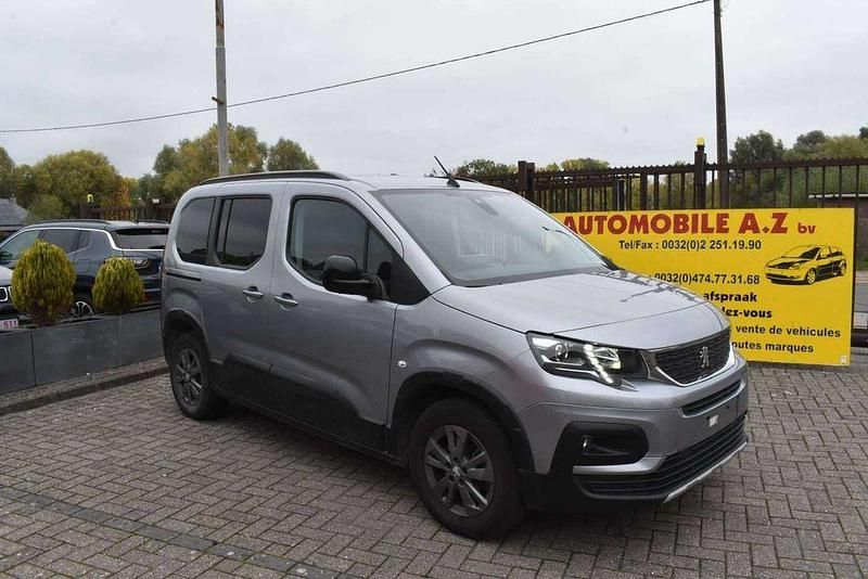 Grau Gebraucht 2023 Peugeot Rifter Allure Van / Kleinbus | 19.500 € (Superpreis) - Bild 1/4