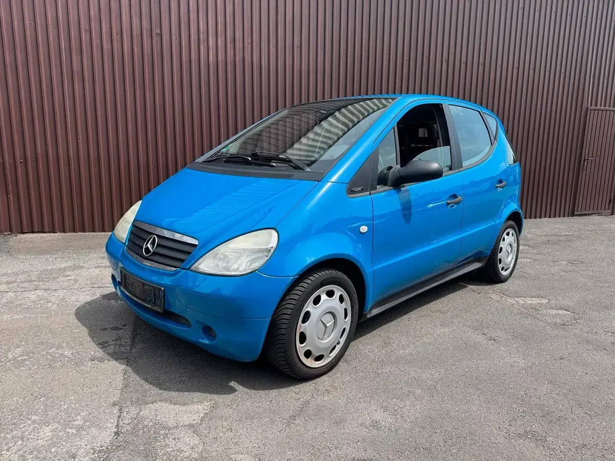 Gebraucht Mercedes A140 82 PS (60 kW) 2000 Blau Kleinwagen