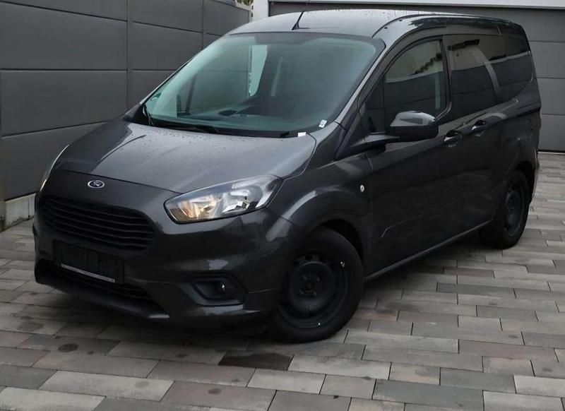 Grau Gebraucht 2019 Ford Tourneo Courier Trend Van / Kleinbus | 8.999 € (Superpreis) - Bild 1/4