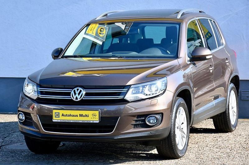Second-hand VW Tiguan Sport 160 CP (117 kW) 2012 Maro SUV