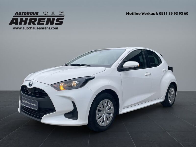 Weiß sonderlack Gebraucht 2021 Toyota Yaris Hybrid Edition Kleinwagen | 16.980 € (Guter Preis) - Bild 1/4