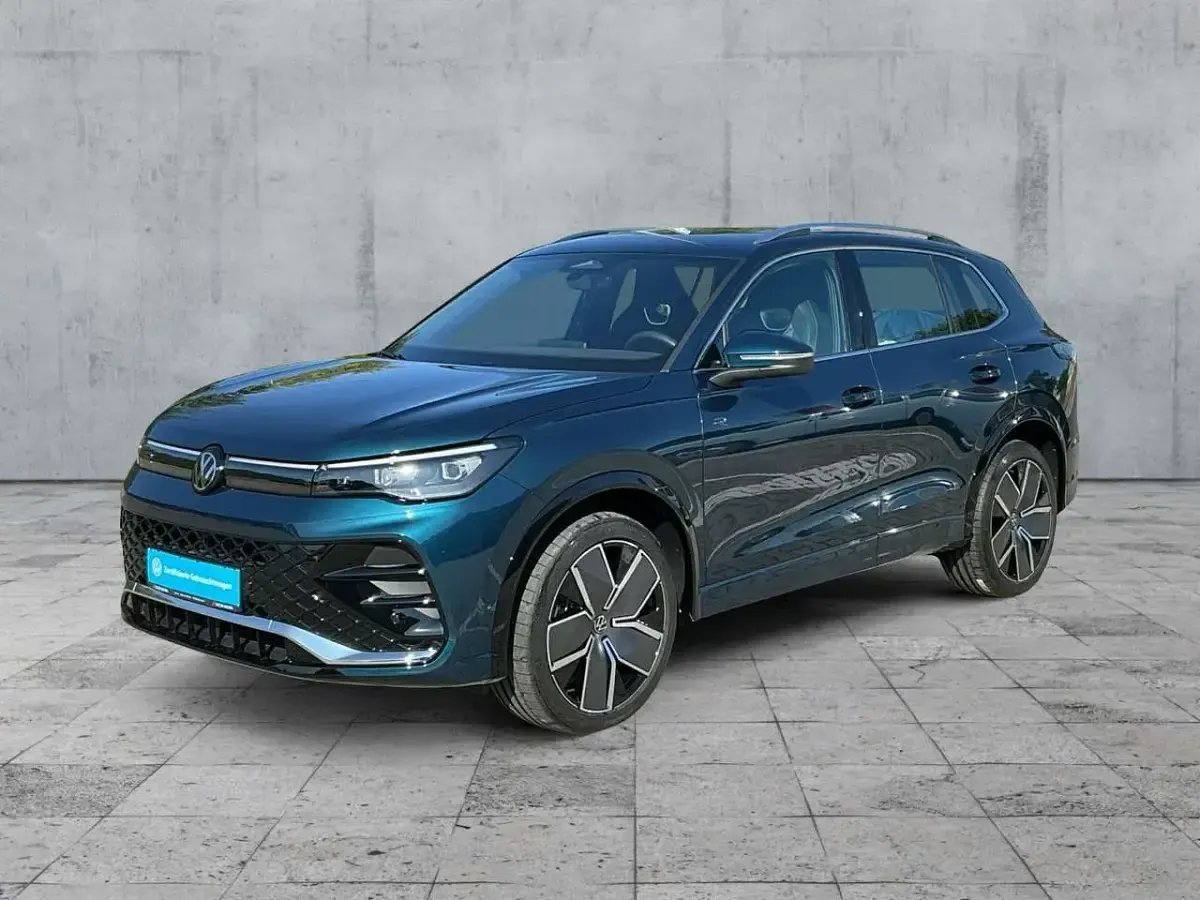 Gebraucht VW Tiguan R-line 265 PS (194 kW) 2025 Blau SUV