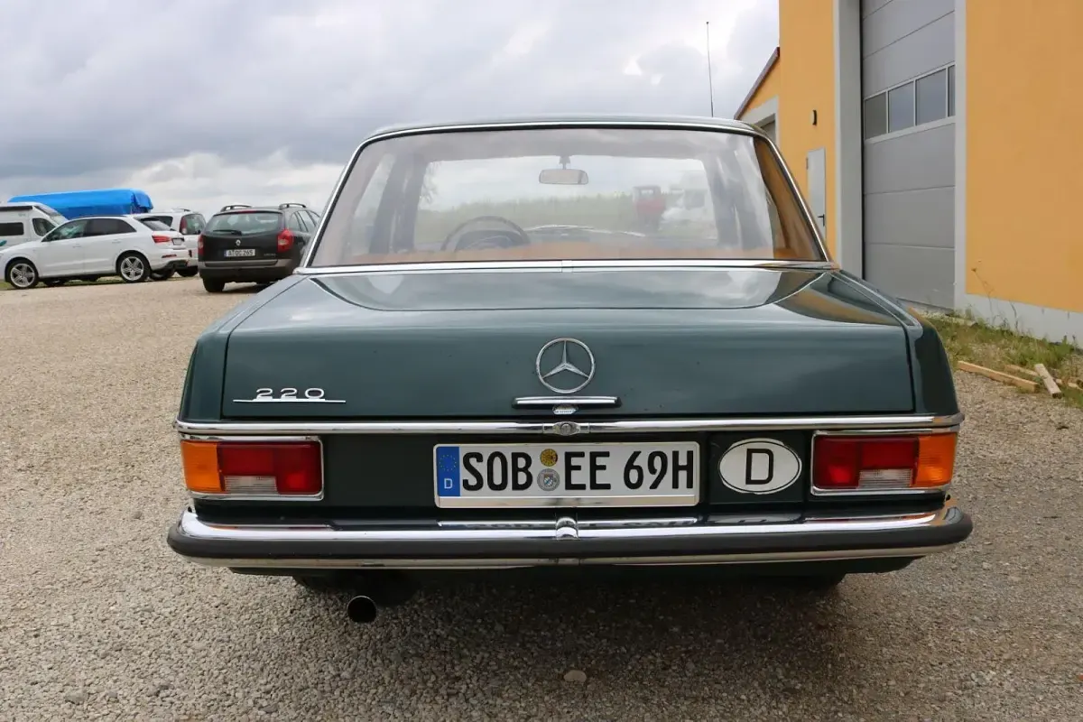 Gebraucht Mercedes W115 1969 Grün Limousine
