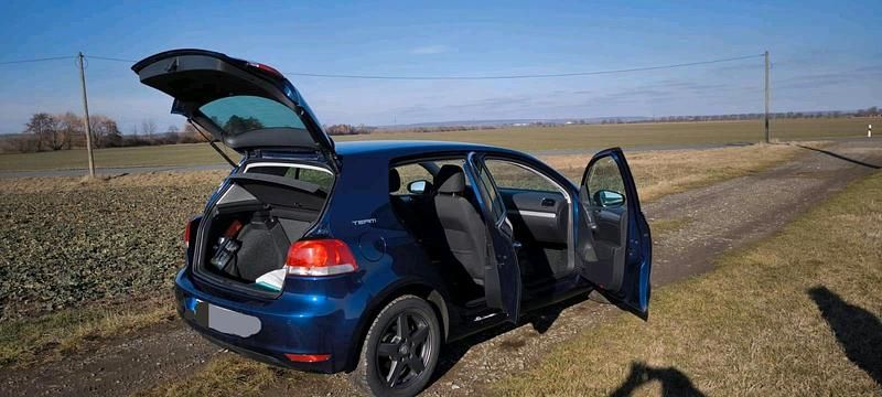 Gebraucht VW Golf VI 80 PS (58 kW) 2010 Blau Kleinwagen