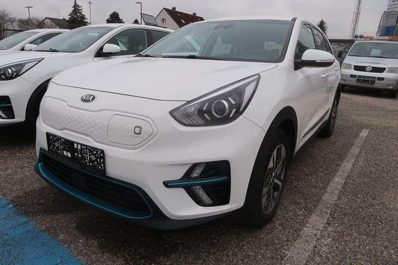 Weiß Gebraucht 2020 Kia e-Niro SUV | 15.594 € (Superpreis) - Bild 1/4