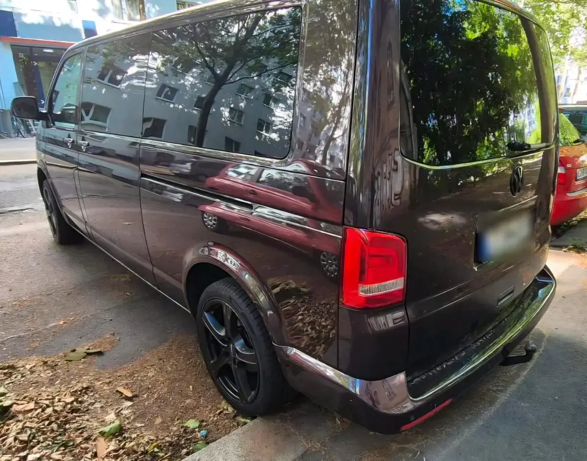 Gebraucht VW Caravelle 179 PS (131 kW) 2012 Andere farben Van