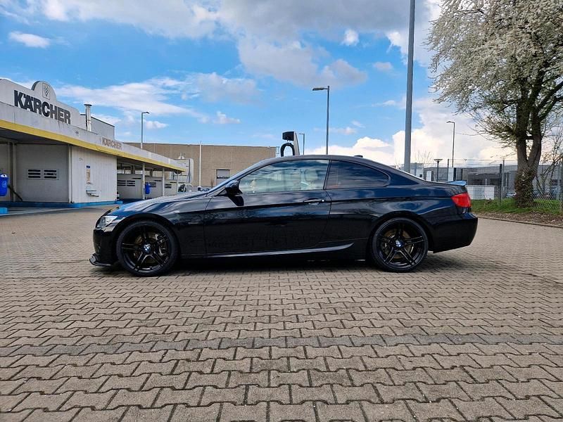 Gebraucht BMW 335 Performance 306 PS (225 kW) 2011 Schwarz Coupé