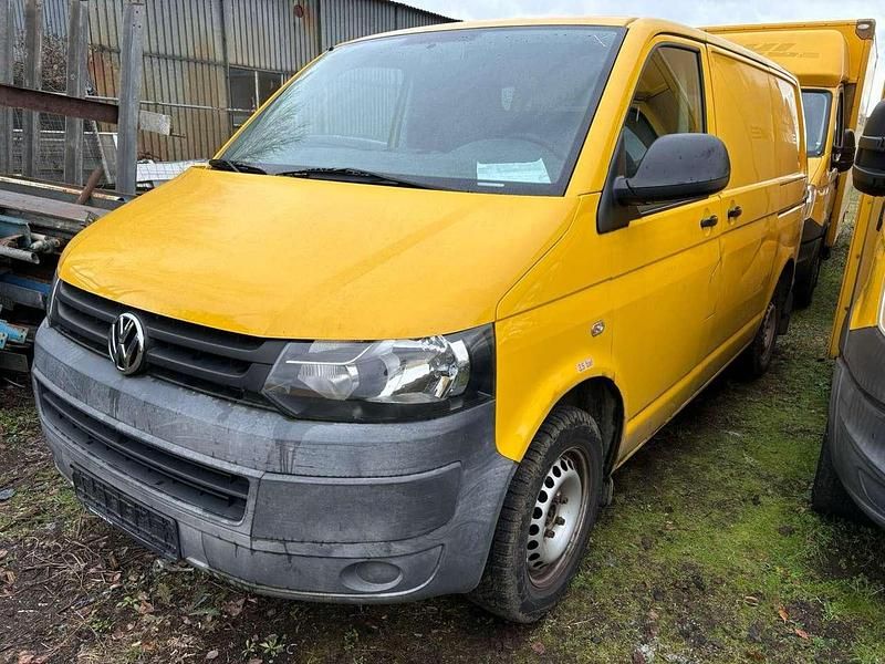 Second-hand VW Transporter 84 CP (61 kW) 2013 Galben Van