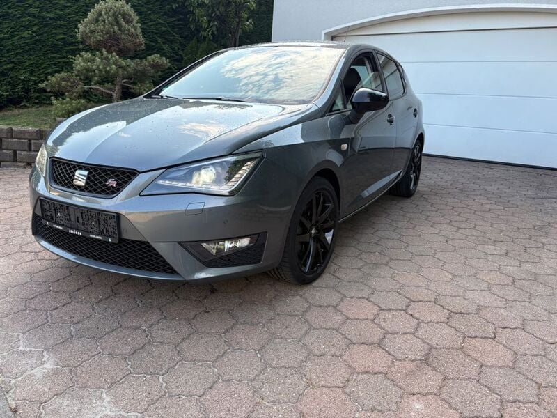Grau Gebraucht 2017 Seat Ibiza FR Limousine | 10.250 € (Fairer Preis) - Bild 1/4