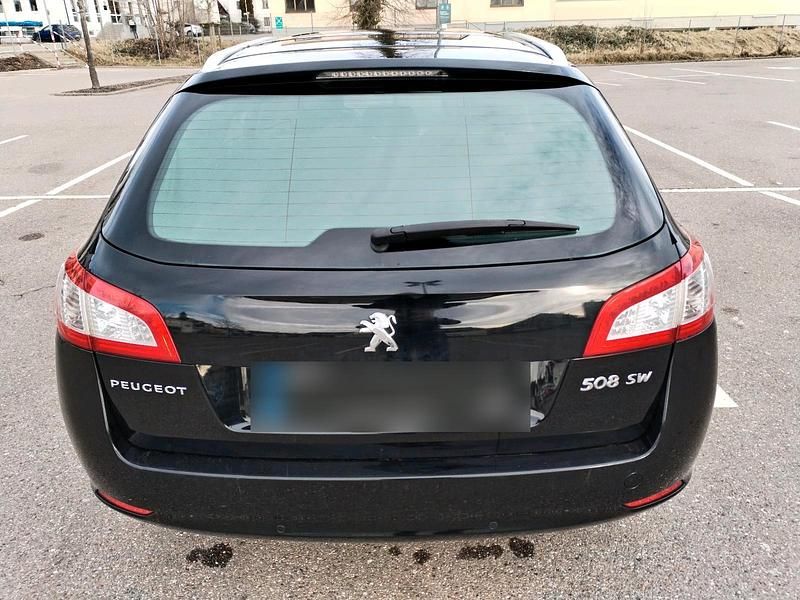 Gebraucht Peugeot 508 SW 140 PS (102 kW) 2012 Schwarz Kombi