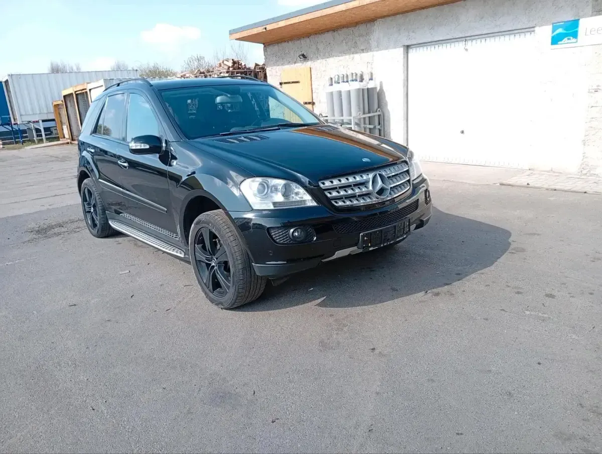 Brugt Mercedes ML280 190 HK (139 kW) 2007 Sort SUV