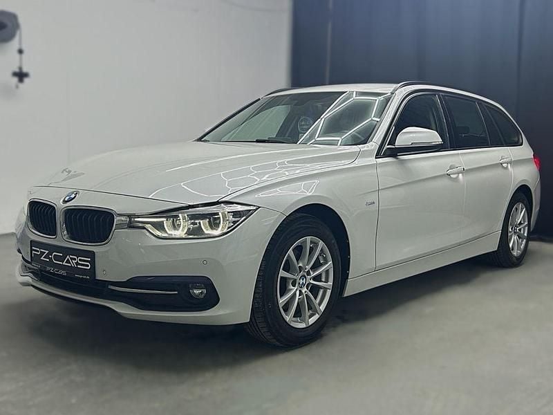 Weiß Gebraucht 2016 BMW 318 Sport Line Kombi | 12.790 € (Fairer Preis) - Bild 1/4