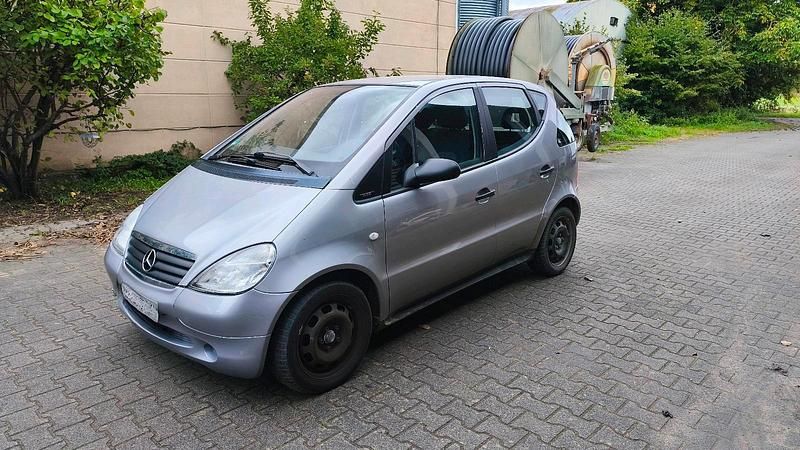 Silber Gebraucht 2000 Mercedes A170 Kombi | 1.300 € (Guter Preis) - Bild 1/4