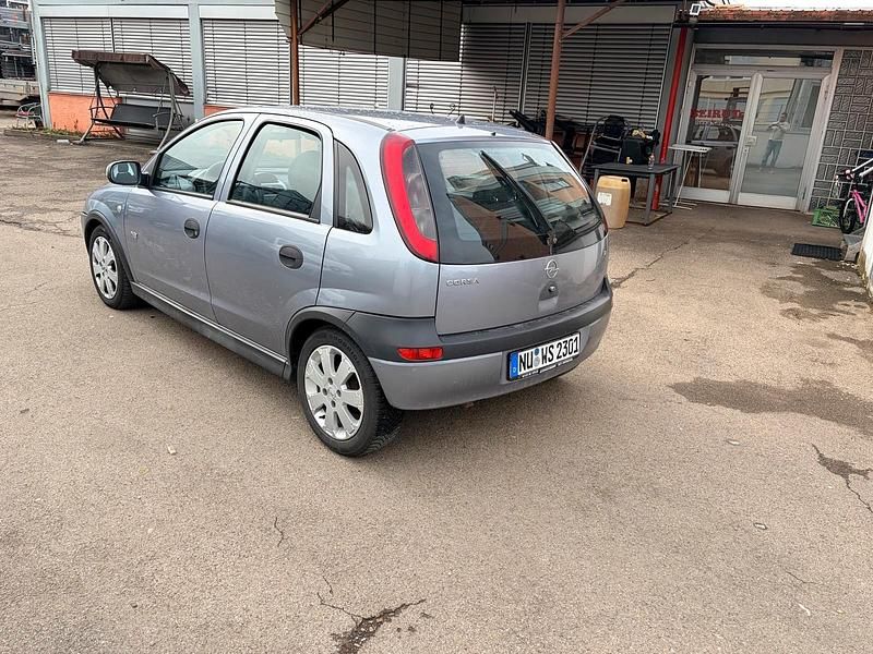 Gebraucht Opel Corsa 75 PS (55 kW) 2003 Silber Kleinwagen