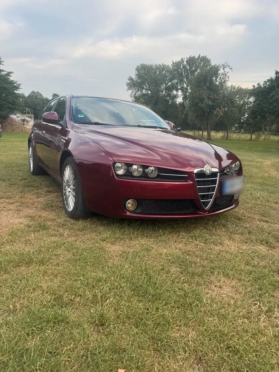Gebraucht Alfa Romeo 159 200 PS (147 kW) 2010 Rot Kombi
